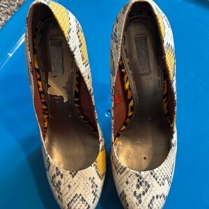 Rachel Roy heels Animal Print